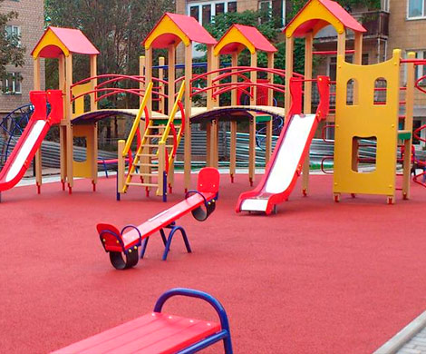 В Симферополе установят 18 детских площадок