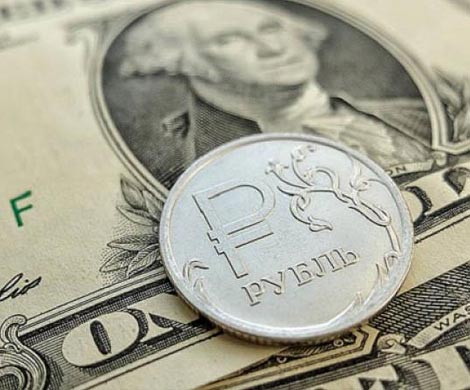 Сенаторы предлагают зафиксировать курс рубля