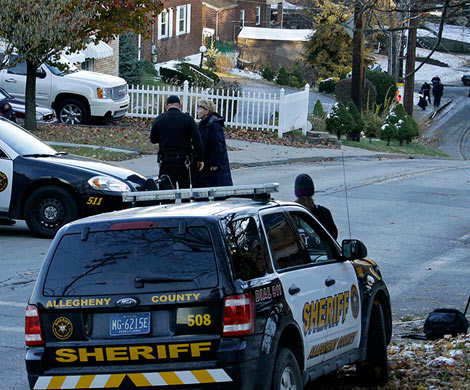 В США полицейские застрелили хозяина дома вместо грабителя‍