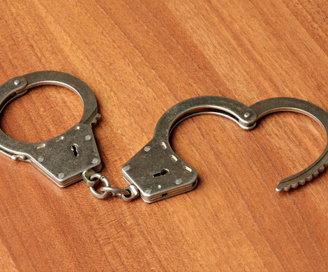 В Тольятти муж приковал жену наручниками во время сексуальных утех, снимать пришлось спасателям