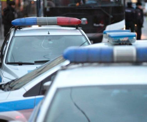 В Зеленограде машина с преступниками врезалась в здание отдела полиции