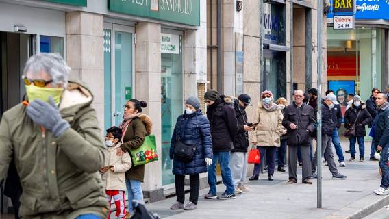 Великобритания может запретить банкам закрывать отделения на центральных улицах