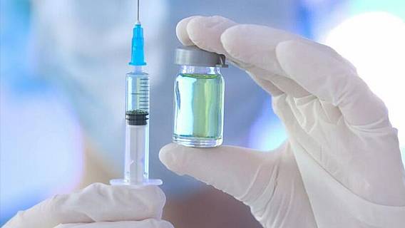 Великобритания ставит под угрозу безопасность вакцины от Covid-19, заявила Урсула фон дер Ляйен