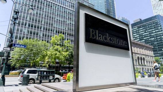 Вице-председатель Blackstone, собирающийся уйти в отставку, продал акции на $500 млн