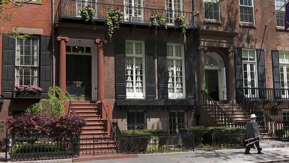 Власти Нью-Йорка ввели более жесткие правила аренды через Airbnb. 