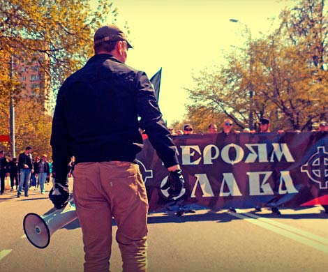 Воющего в Донбассе националиста Романа Железнова объявят в международный розыск