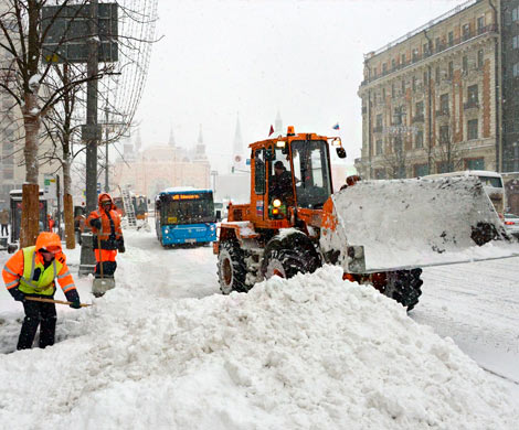 Выпавшего в Москве снега хватит, чтобы заполнить поезд "длиной в экватор"