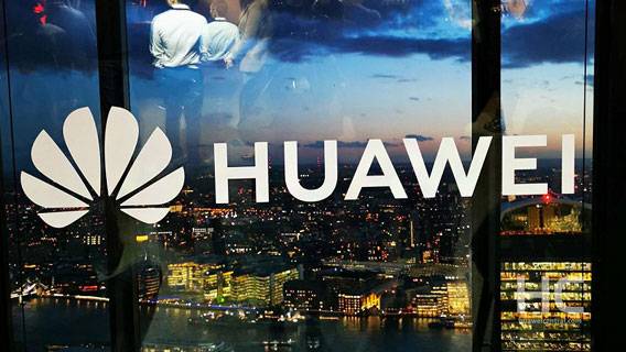 Выручка Huawei упала на 30% в 2021 году, но компания сохраняет умеренный оптимизм