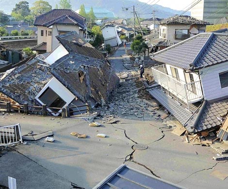 Японии потребуется $2,5 миллиарда после землетрясения