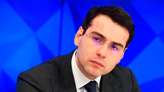 Экс-чиновник Кремля займется партстроительством в Абхазии Экс-чиновник Кремля займется партстроительством в Абхазии