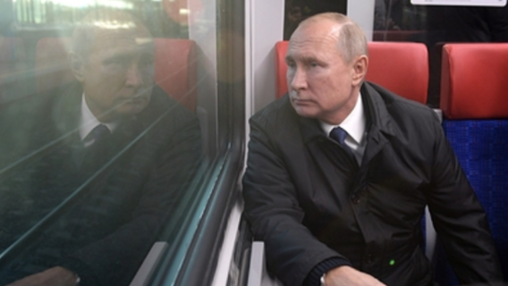 Юрий Швец: Путин окончательно потерял контроль над властью в стране
