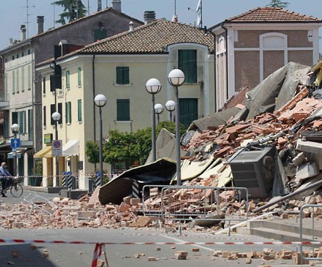 За два дня в Италии произошло более двух сотен подземных толчков 