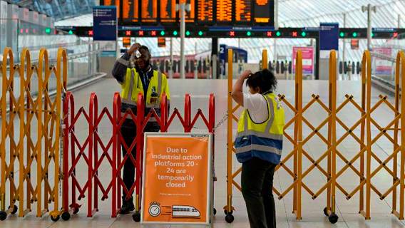 Забастовки железнодорожных работников в Великобритании могут сорвать конференцию Консервативной партии