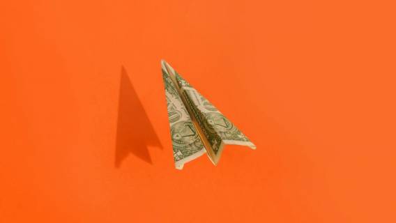 Зарплата в $1 в год: как сверхбогатые легально избегают налогов