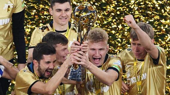 «Зенит» - чемпион, «Спартак» обошел «Локомотив» «Зенит» - чемпион, «Спартак» обошел «Локомотив»