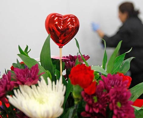 В День святого Валентина женщине доставили цветы от покойного мужа