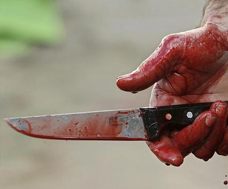 Житель Кузбасса по ошибке порезал ножом хозяина квартиры