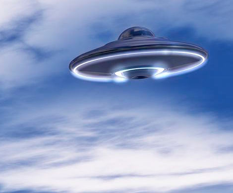 Жители Ленобласти сделали фото НЛО, пролетевшего над их головами
