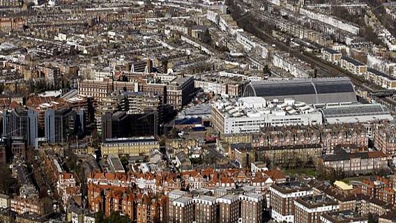 Жители Лондона пожаловались на «адский шум», доносящийся из принадлежащей Ватикану квартиры