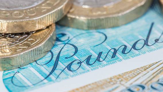 Жители Великобритании, зарабатывающие больше всего, меньше жертвуют на благотворительность